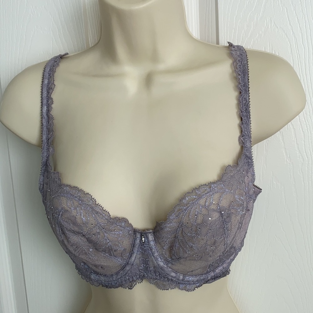 Victoria’s Secret Embellished Lace Bra 34D